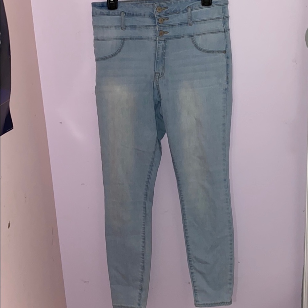 Light wash jeans